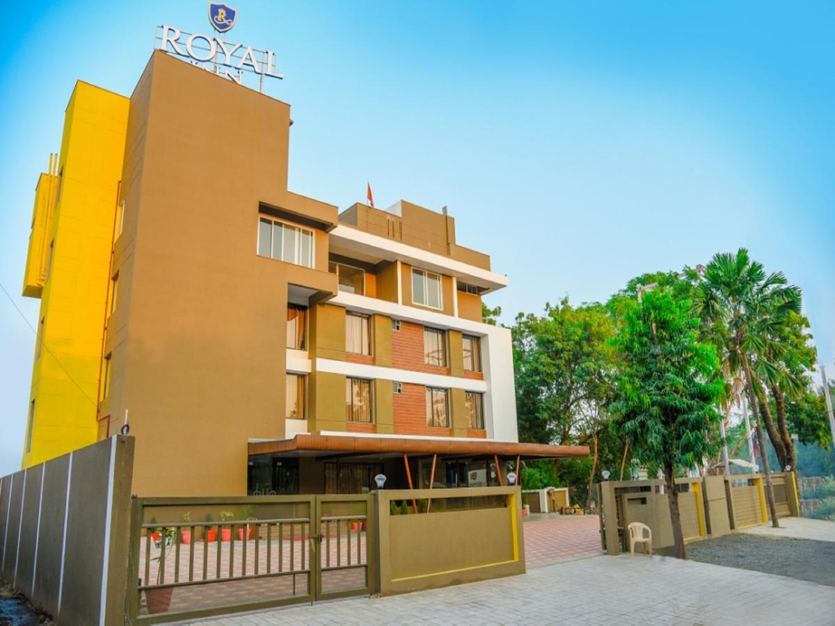 Royal Inn Khandwa ภายนอก รูปภาพ